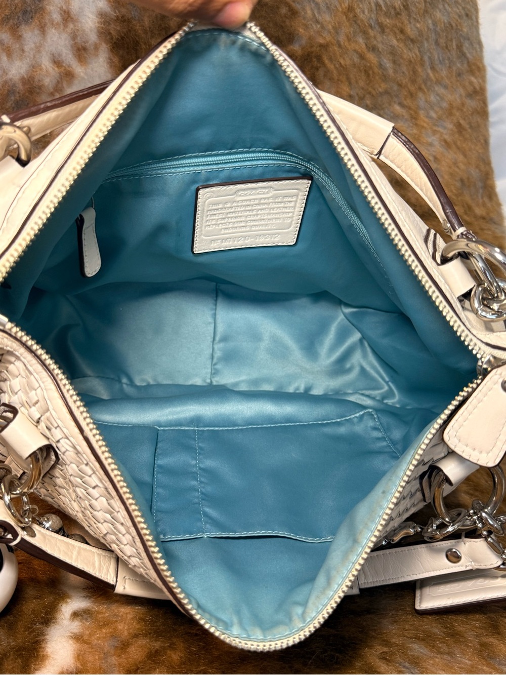 Vintage Coach Woven white Shoulder Bag! - Picture 7 of 8